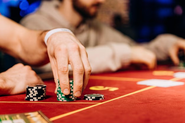 Mobile phone displaying live roulette table on 7xbet platform